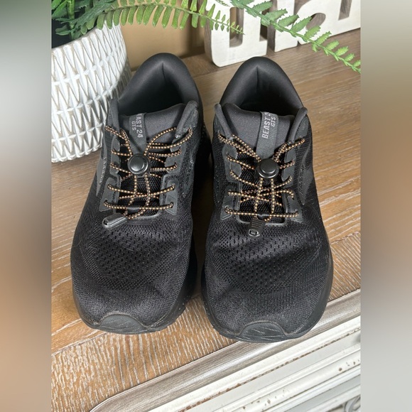 Brooks Black Beast Men’s GTS Athletic Shoes with Mesh Upper Cushioned Midsole main image 5